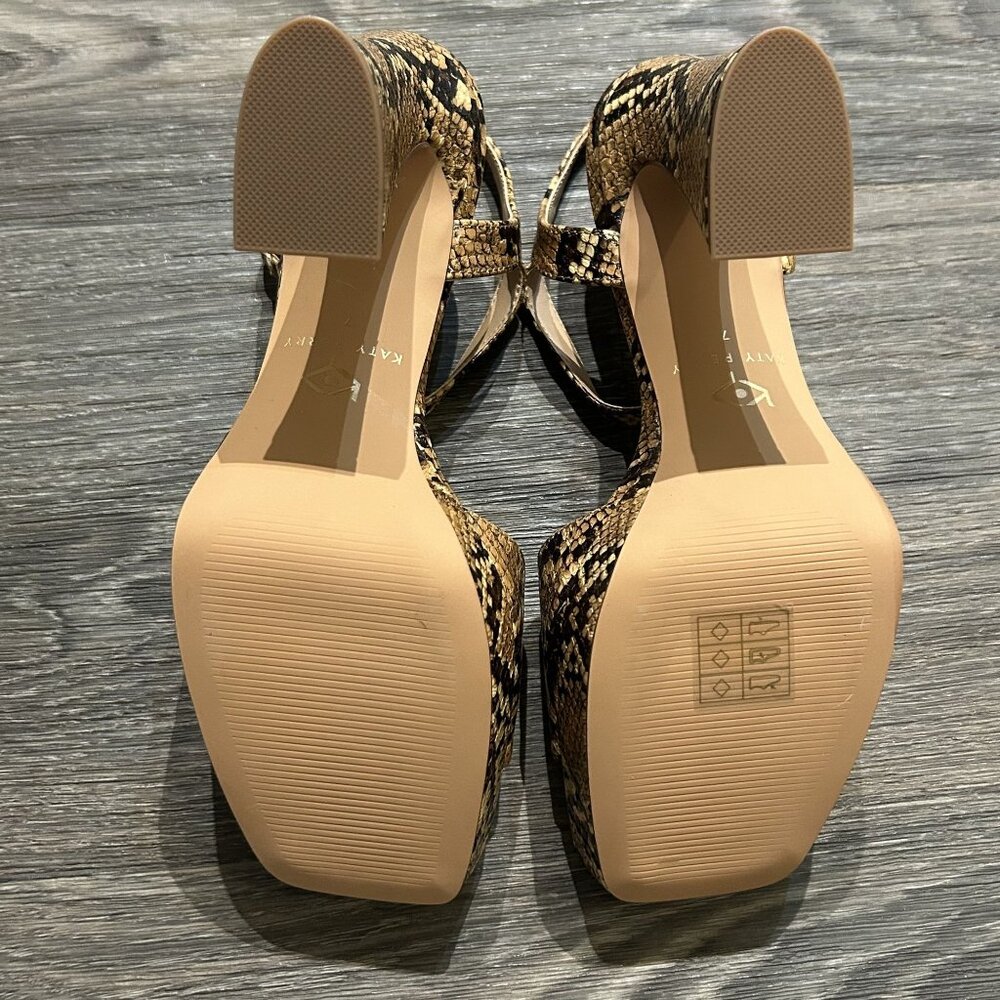 Katy Perry Size 7 37 Square Platform Sandals Snake Print Brown Tan Chunky Heels - Picture 13 of 16